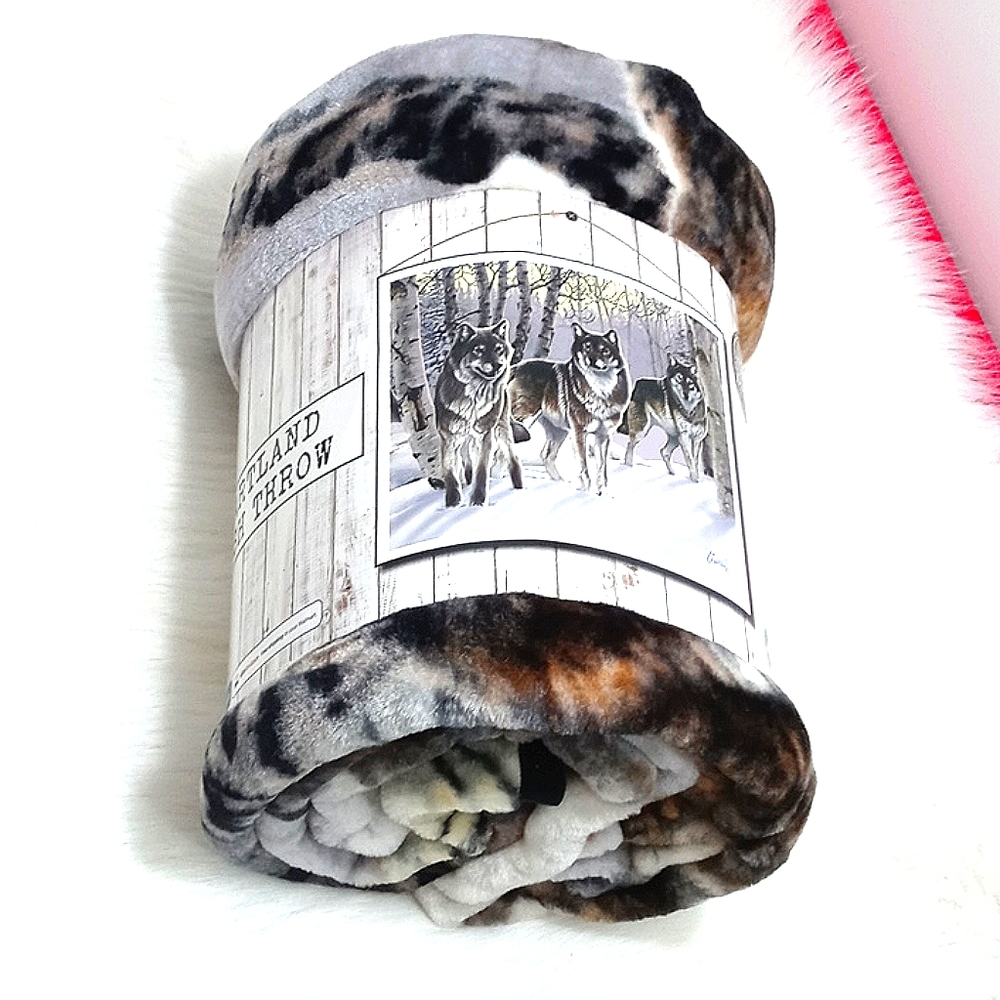 Heartland Plush Throw